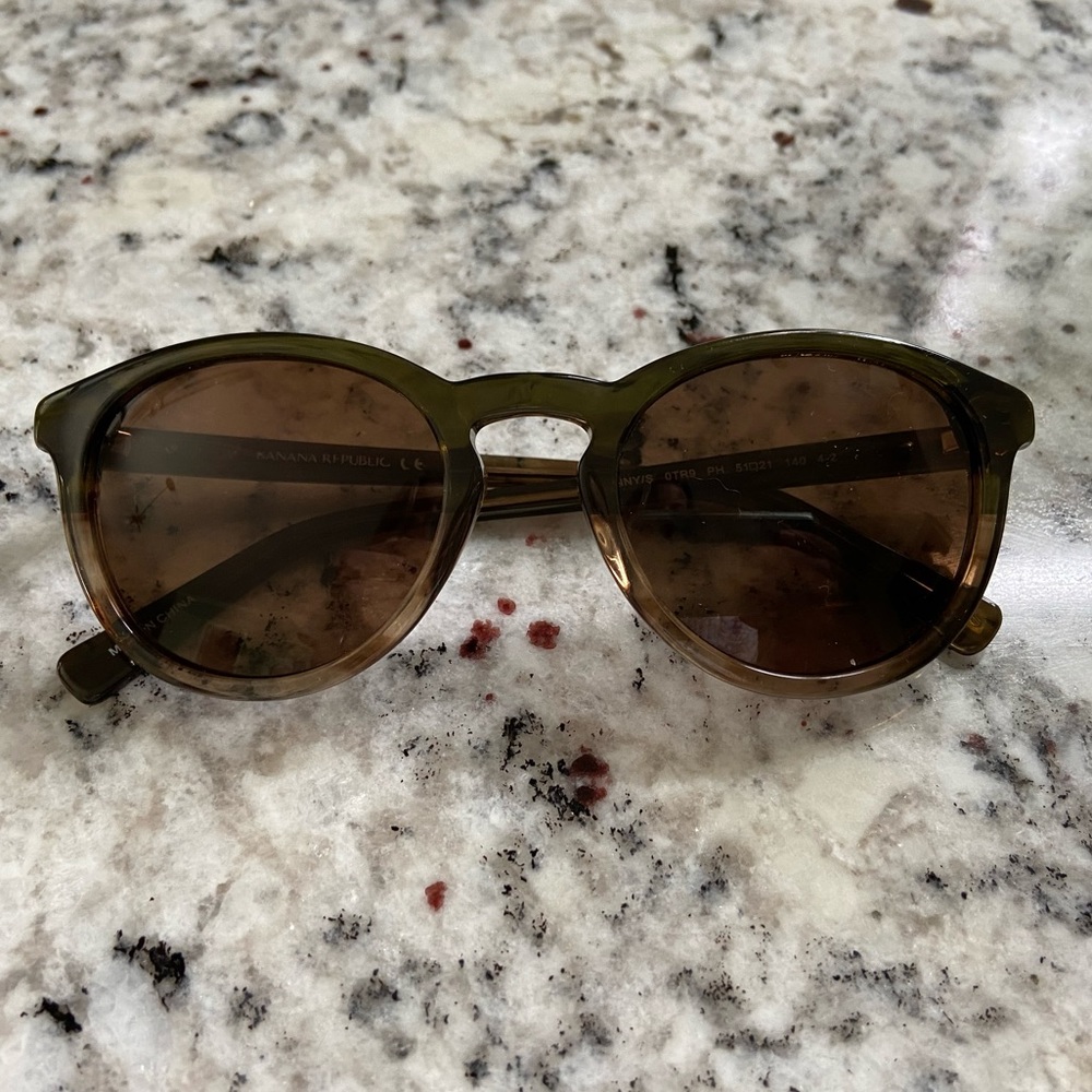 Banana Republic Johnny Unisex Sunglasses Tortoise